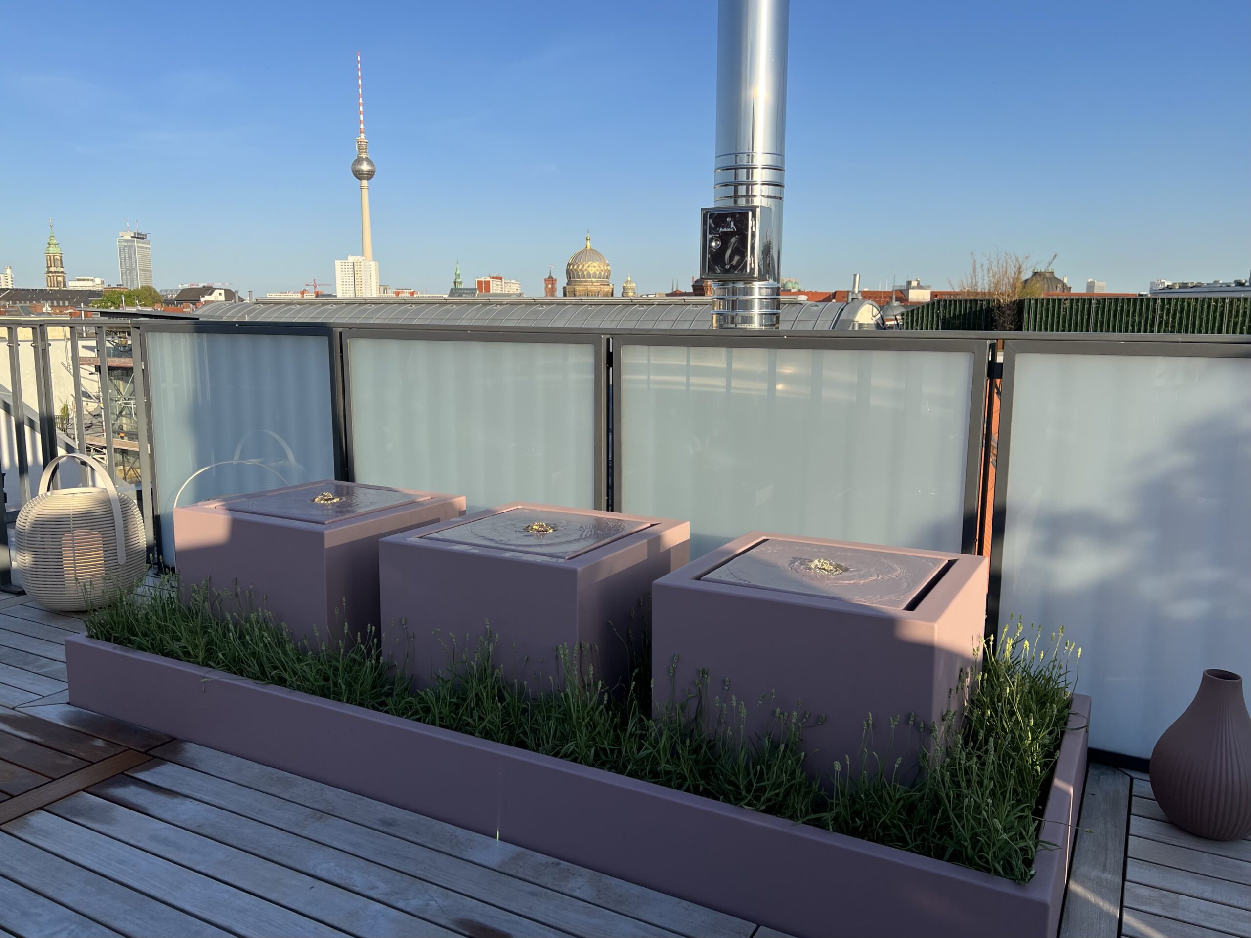 gartensilber-wasserkubus-wasserobjekt-mit-stahlmantel-geschlossenes-system image 6