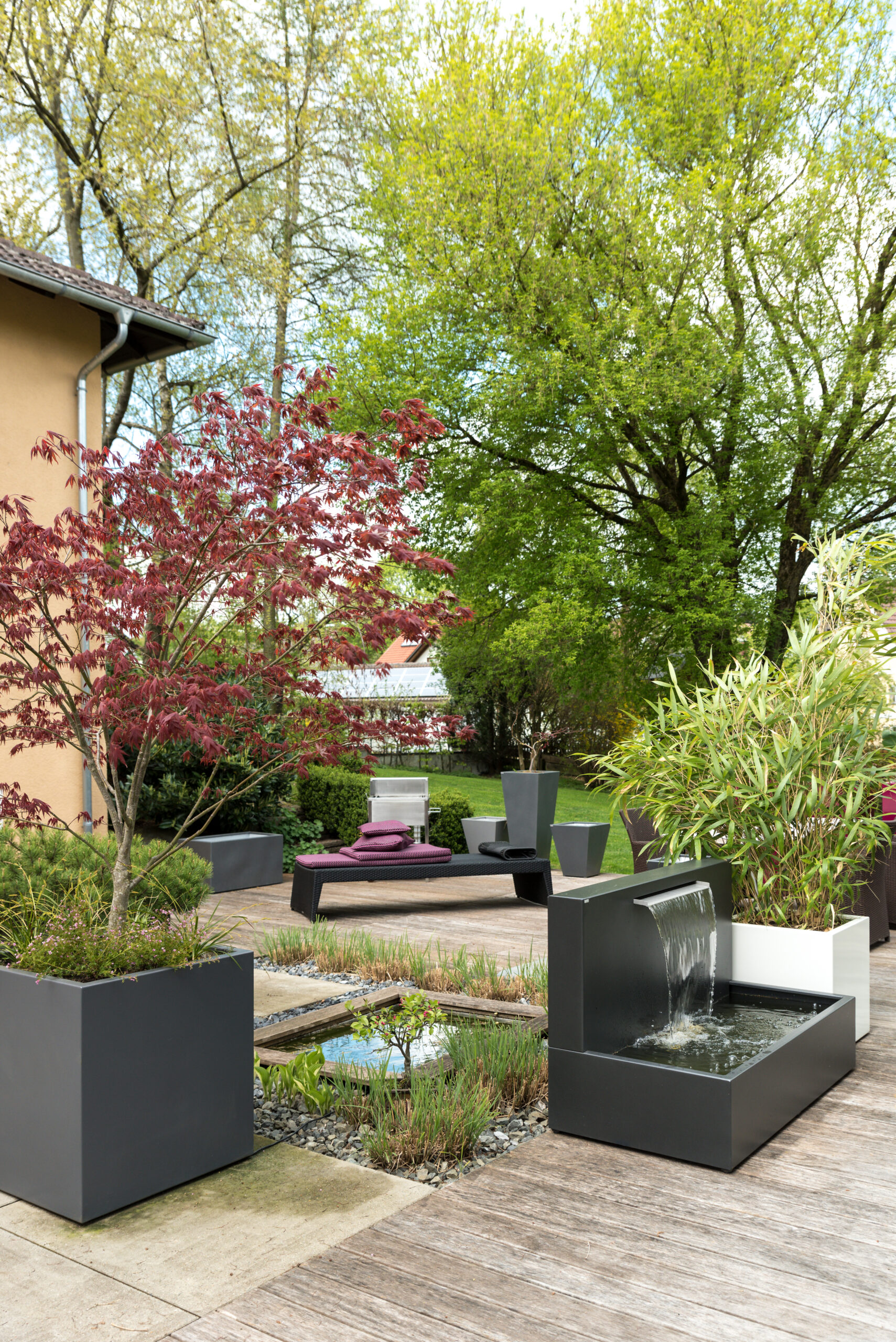 gartensilber-wasserfall-wasserobjekt-f-r-garten-und-terrasse image 4