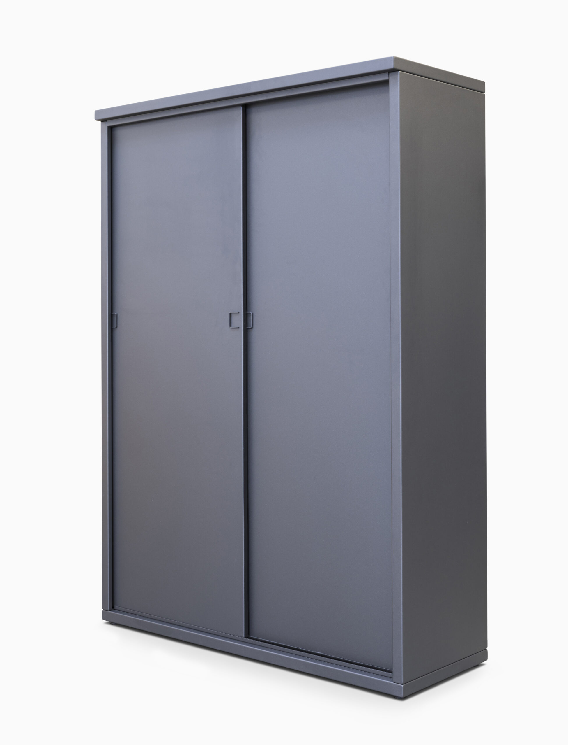 gartensilber-outdoorschrank-mit-schiebet-ren-aus-aluminium-wetterfest image 3